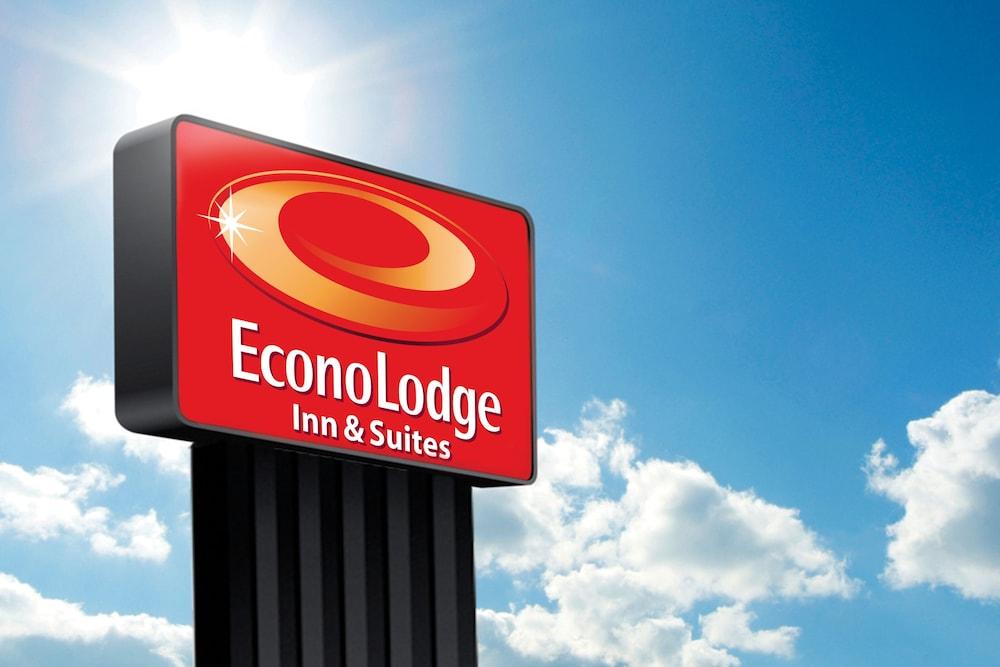 Econo Lodge Inn & Suites Escanaba Exterior foto