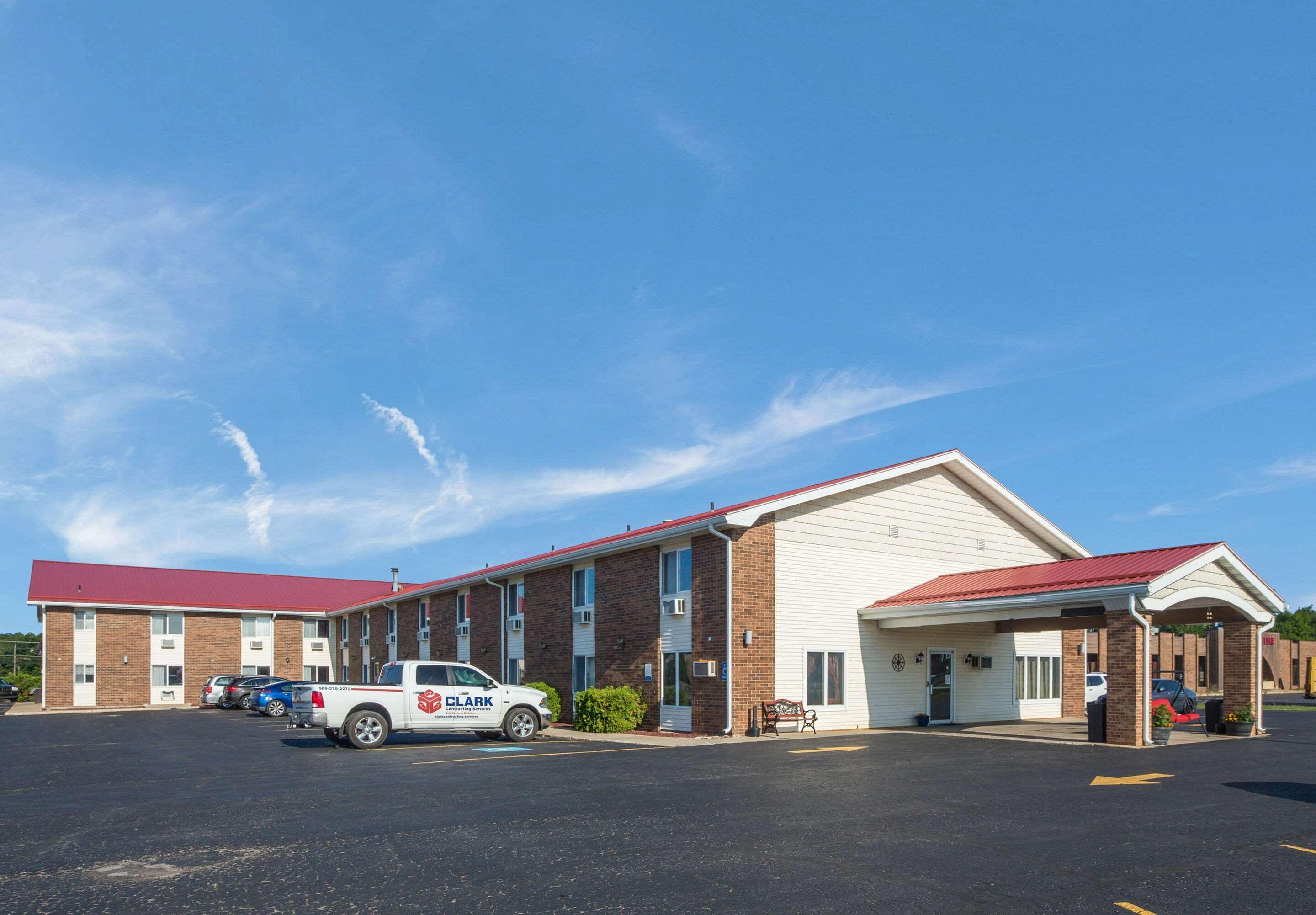 Econo Lodge Inn & Suites Escanaba Exterior foto