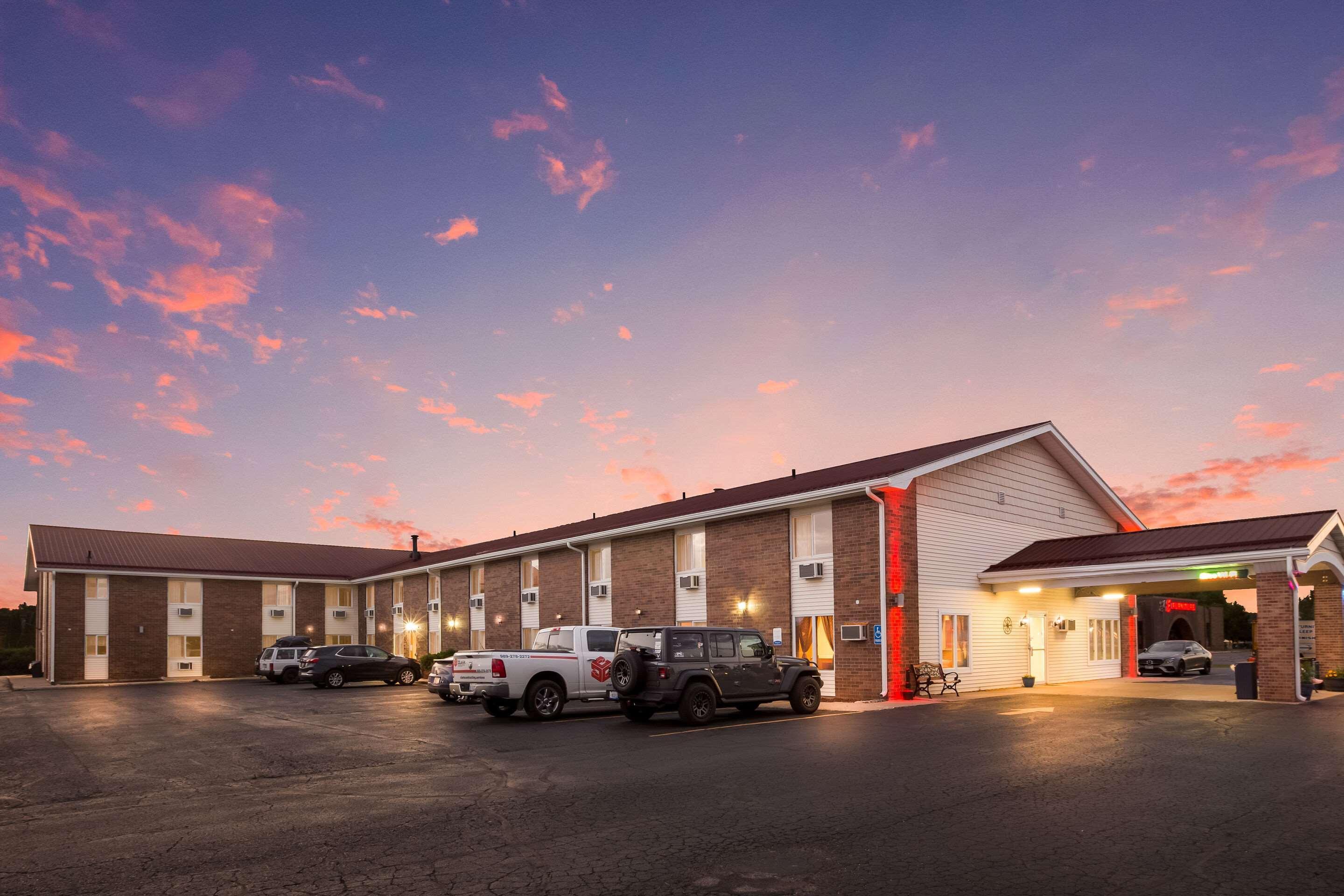 Econo Lodge Inn & Suites Escanaba Exterior foto